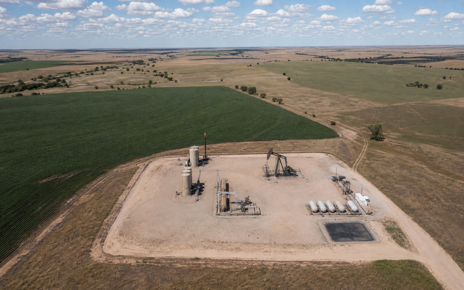 Direct Minerals vs. Royalty Funds